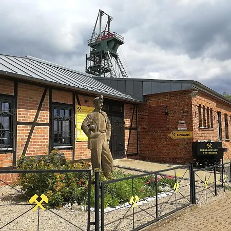 Ferienhaus Ferienwohnungen&campingfässer Am Kunstteich