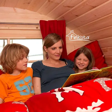 بيت للعطل & Campingfaesser 